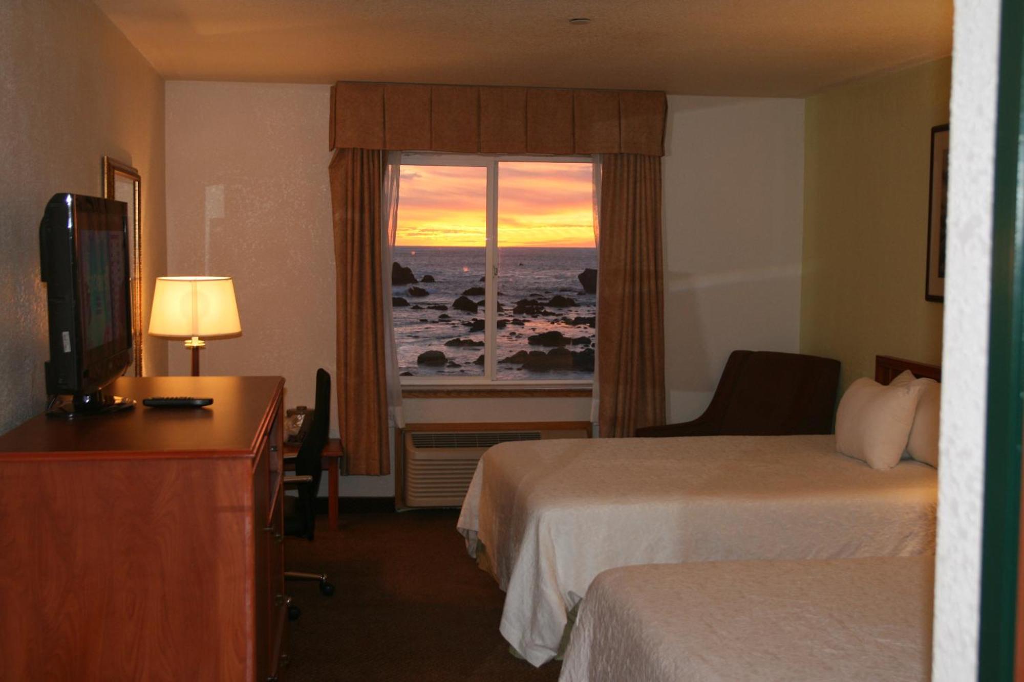 Oceanfront Lodge Crescent City Eksteriør billede