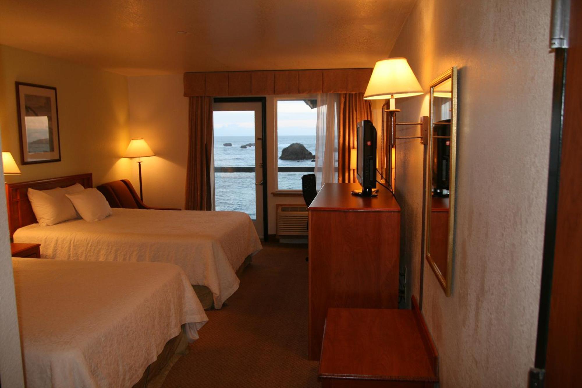 Oceanfront Lodge Crescent City Eksteriør billede
