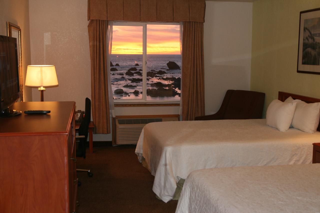 Oceanfront Lodge Crescent City Eksteriør billede