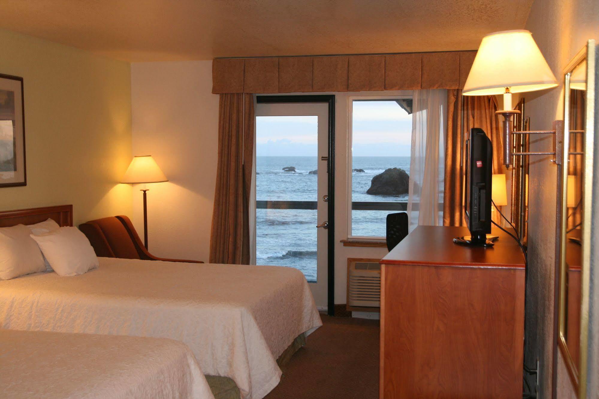 Oceanfront Lodge Crescent City Eksteriør billede